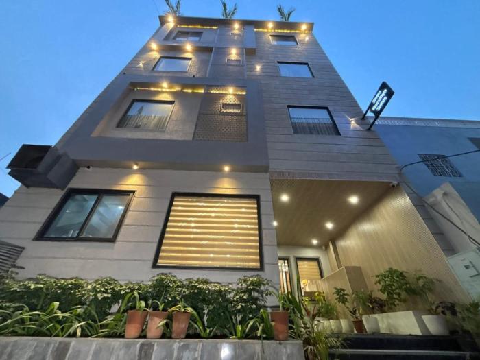 Shree Aaradhya Suites