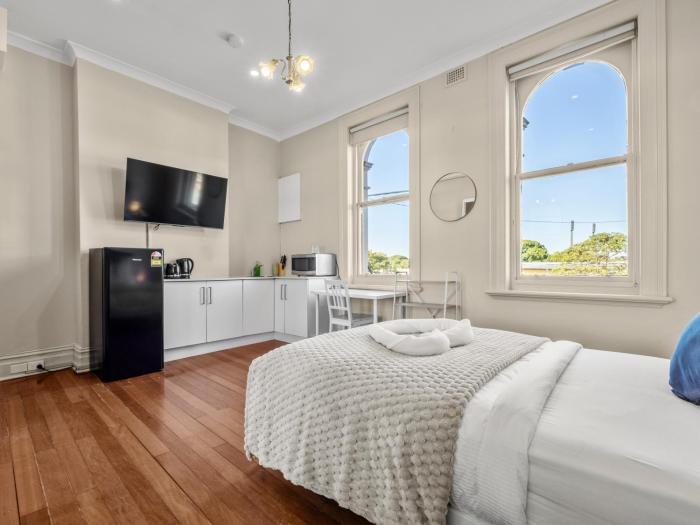 Olympic Paddington Budget Hotel - across Allianz Stadium