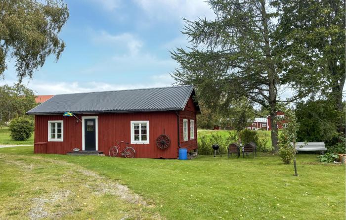 Cozy Home In Näsviken With House A Mountain View