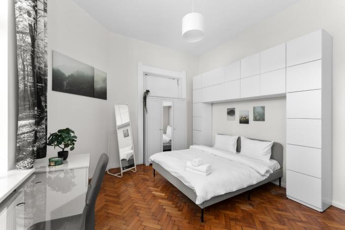 Old Town Charming Apartment by BookingHost