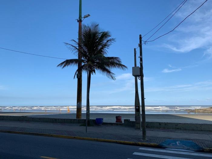 Apartamento aconchegante com vista para o mar