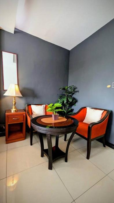 Warm and Comfy Studio Rooftop Pool Near Clark