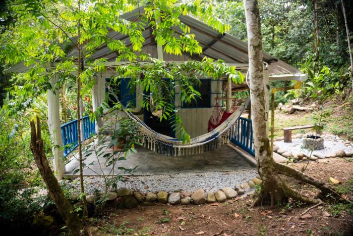 Posada Manacus, Naturaleza confort y rio Dormilón