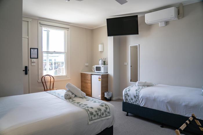The Palms Tocumwal - Tocumwal Hotel Motel