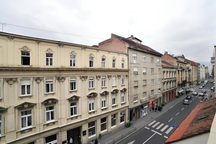 Flex SelfCheckIns Zagreb 291 - 292 - 293 - 294 - 4 Units - Studio Apartments - City Centre - Flexible Keybox Entry - Modern