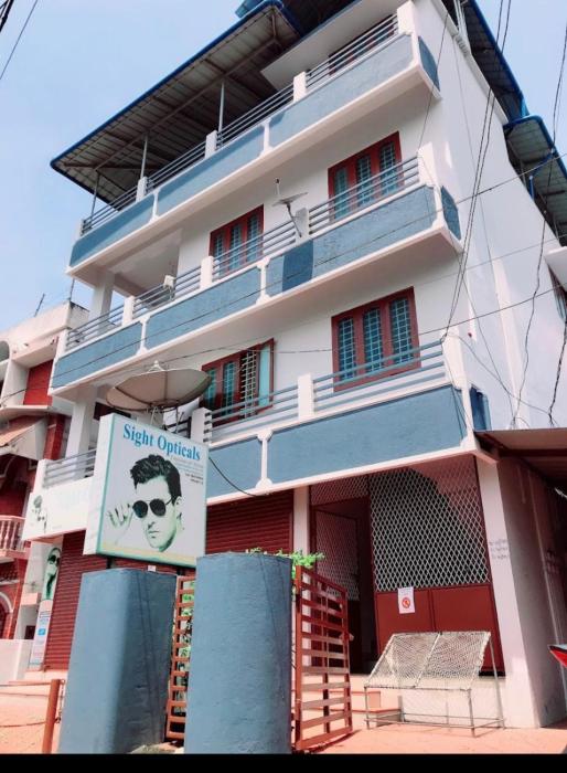 LAHIZ Guesthouse