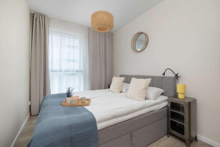 Family apartment with parking Cracow Stańczyka 8C by Heyrent