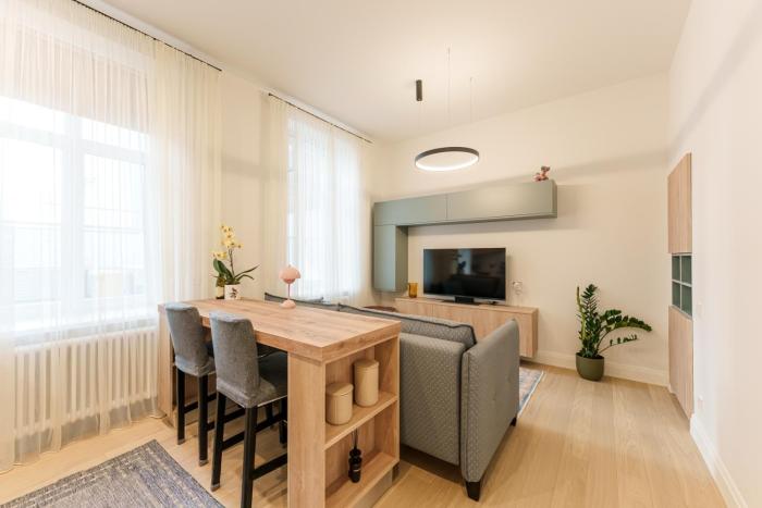 Dandelion Apartments Raina
