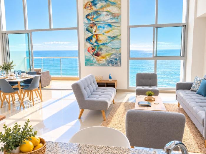 New Apartments with great Sunsets near historic center and beach