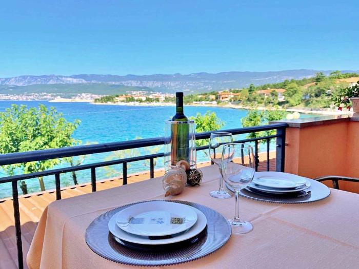 Apartments Beachfront in Silo-Insel Krk 41374