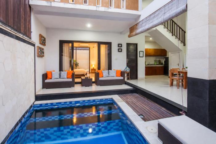 7 Bedrooms Villa Legian
