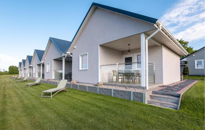 Gorgeous Home In Sarbinowo With Private Swimming Pool, Can Be Inside Or Outside