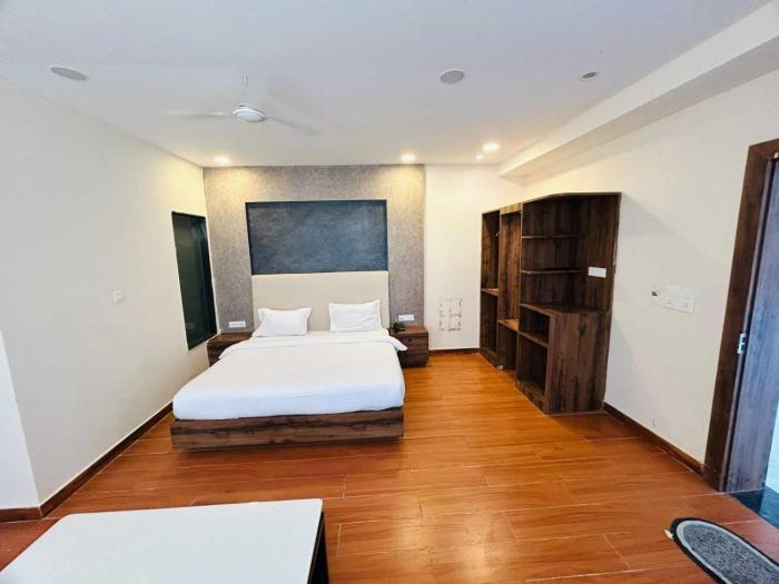 Townhouse Oak Rapti Riverview Formerly Red Chilly 3.O