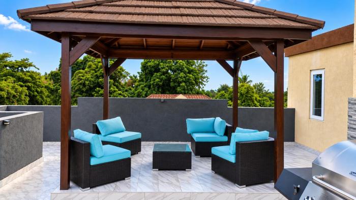 Elegant 3BR Kingston Loft with Private Rooftop