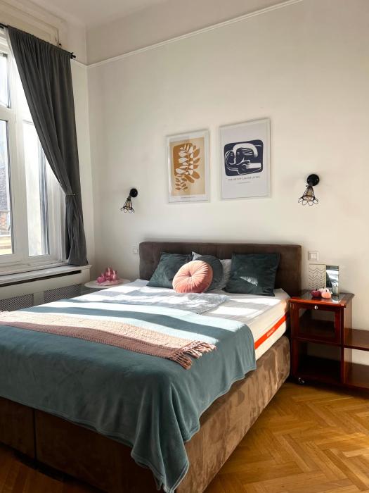 Szimpla Comfort 3BDR, 2BTHR, 2WC, 4AC Apartment