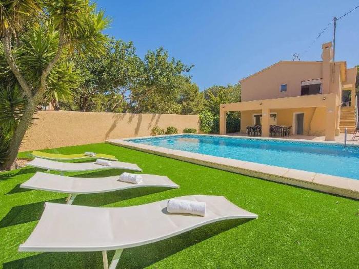 Holiday Home Villa Bernia - PlusHolidays by Interhome