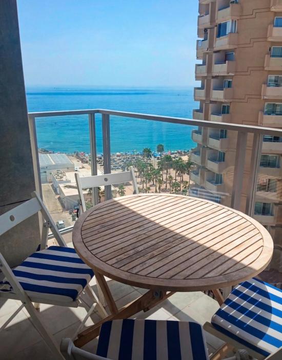 Fuengirola Primera Línea de Playa Super Sunny