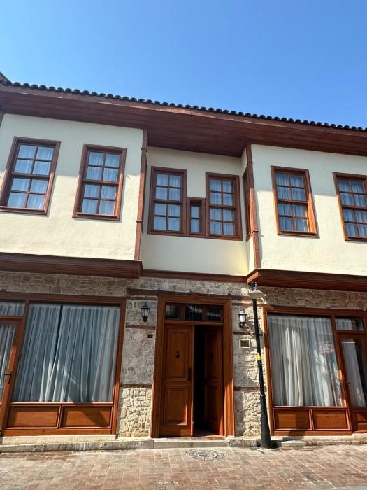 Aksoy House