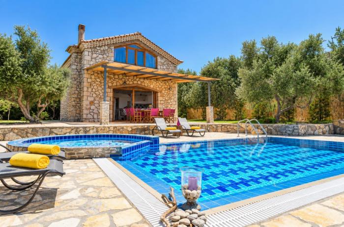 Villa Tireda Tria