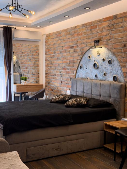 "Moon M" Lux Studio - Free Parking