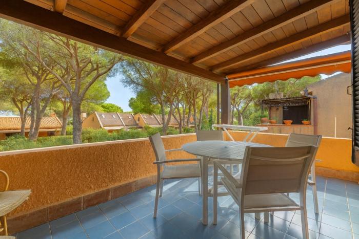 CozHouse Casa a Calaverde pochi passi dal mare terrazza aria condizionata WiFi e parcheggio