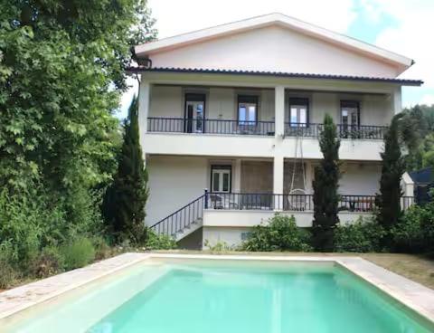 Vale das Aguas Vivas, Odyssey House