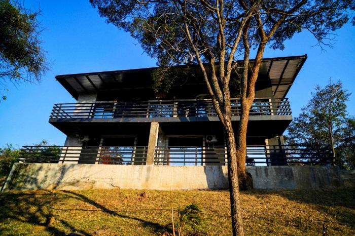 Sunset Villa at Forest Hill House