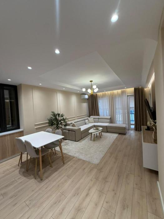 Gregs Apartment