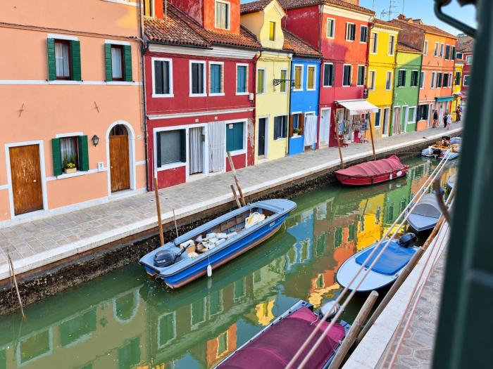 QUEEN home SERENA BURANO