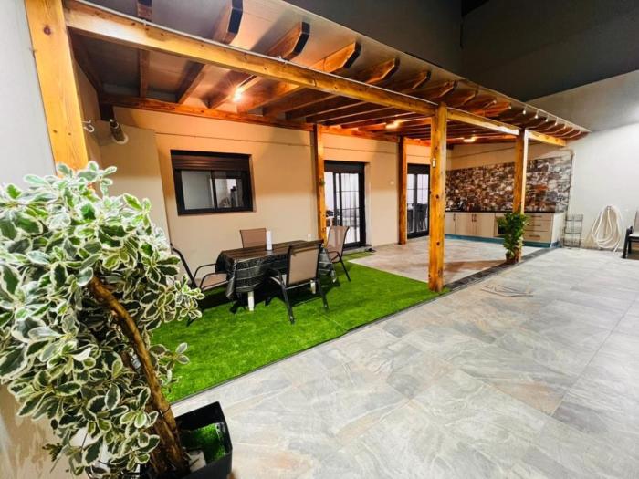 Beautiful 3-bedroom apartment with large private terrace