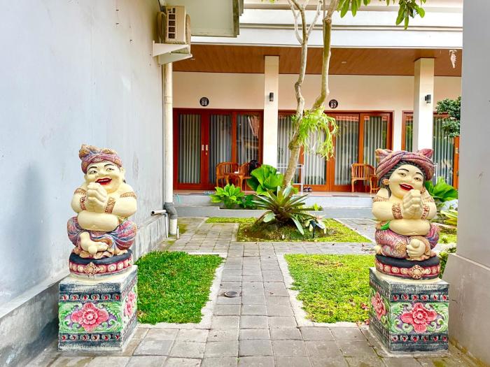 Santika Home Stay