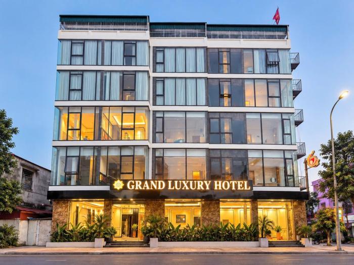 Grand luxury hotel Que Vo