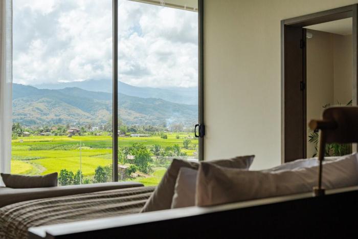 Nan Arun Sunrise Room 302, High Floor Sunrise View