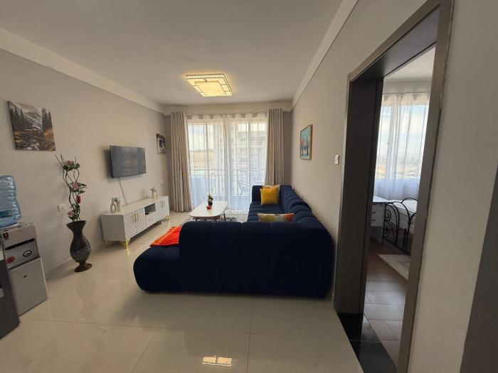 EM Homes Modern 1-Bedroom Apartment with Pool 15 Minutes from JKIA Airport