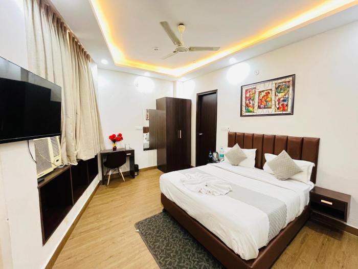 Hotel Happy Inn - Laxmi Nagar