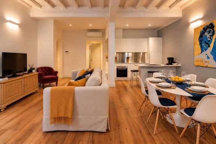 The David Signature - Spacious 2BR & 2BA - 5 min to Duomo