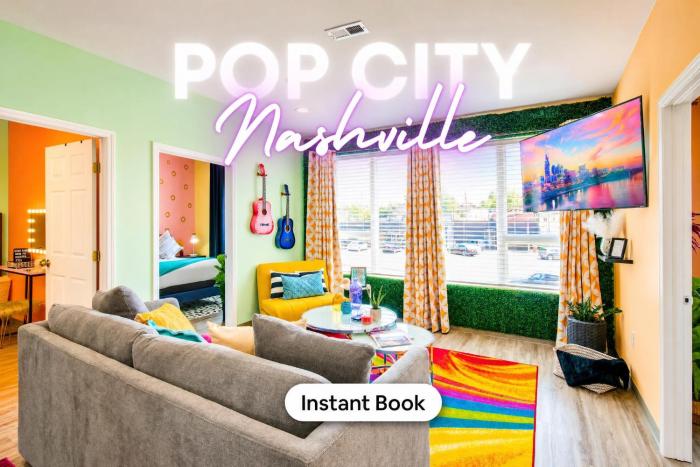 New 4 Bedroom Apt near DT Walk to restaurants