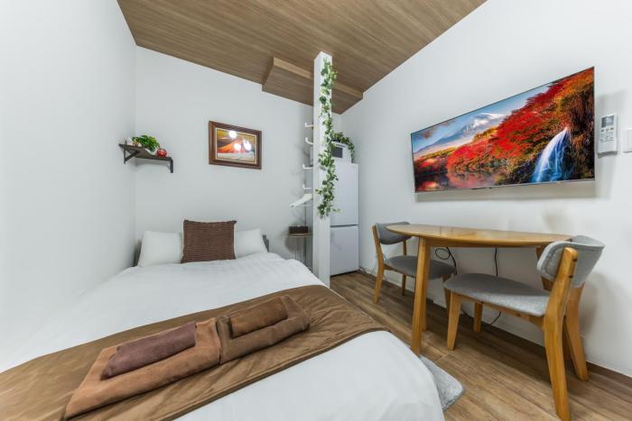 Fully renovated, 10 mins walk from Nishi-Shinjuku-Gochome Station, Good access to Shinjuku and Harajuku, For up to 7 people