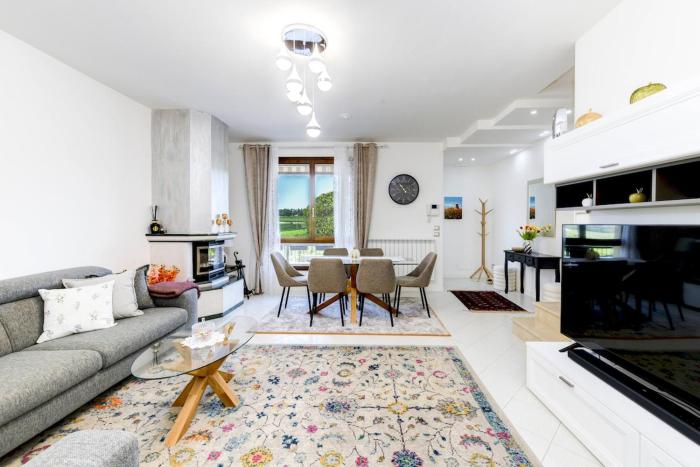 Casa Monti degli Olivi short-term rental house
