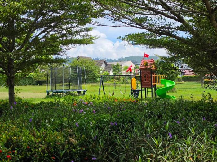 Phuket Sirinat international park condominuim for rent