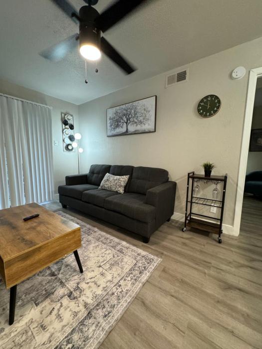 L14 Lovely Emily Apt Dallas