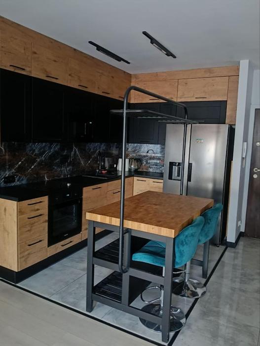 Lumina I 2BR Apart with AC & Parking & Balcony I Center