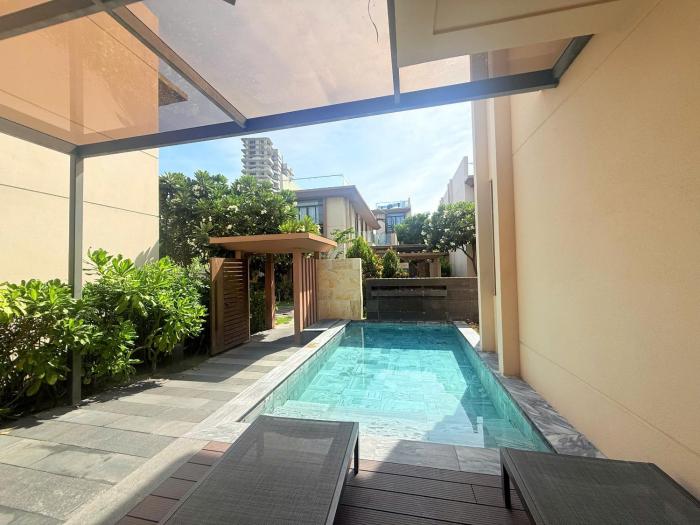 Deluxe Villa Beach Front