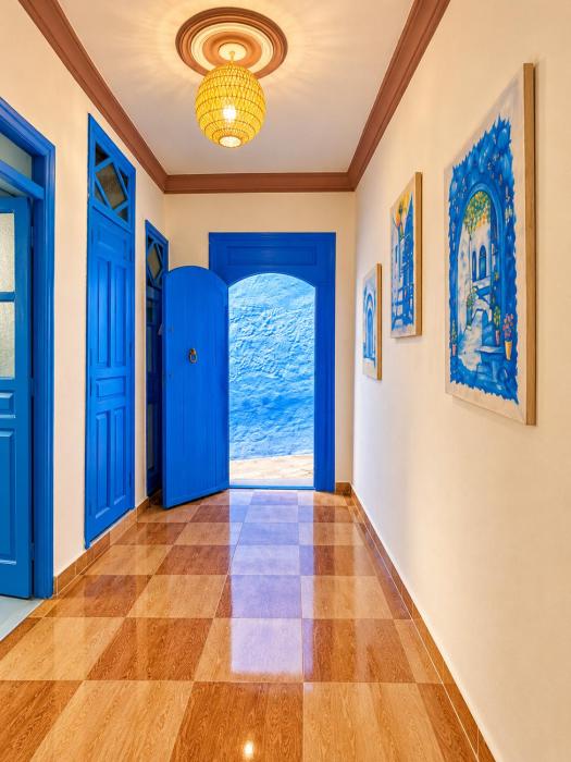 Dar Blue Street