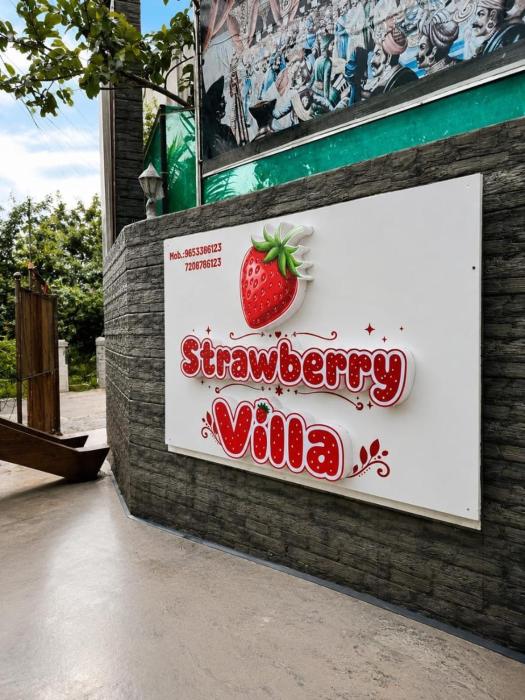 Strawberry Villa
