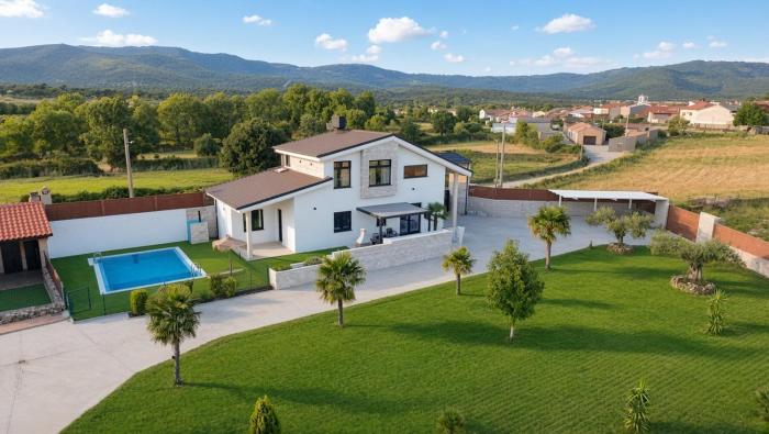 Alba View Holiday Apartments