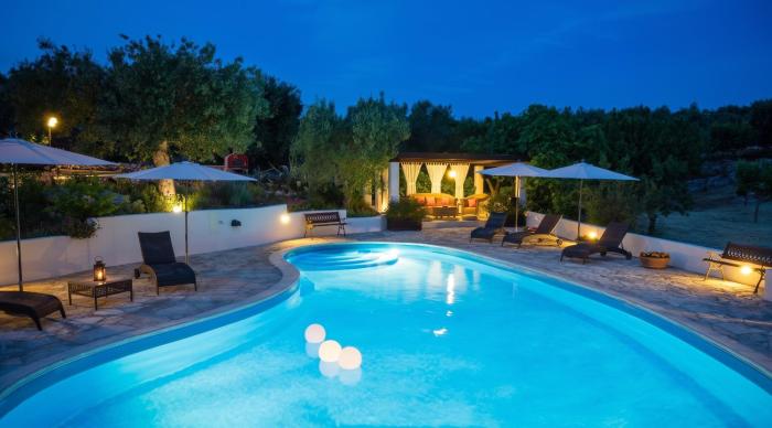 Spacious Villa with Private Pool in Castellana Grotte