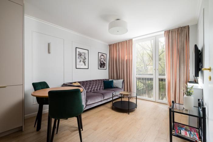 Krochmalna Glamour Apartment by BookingHost