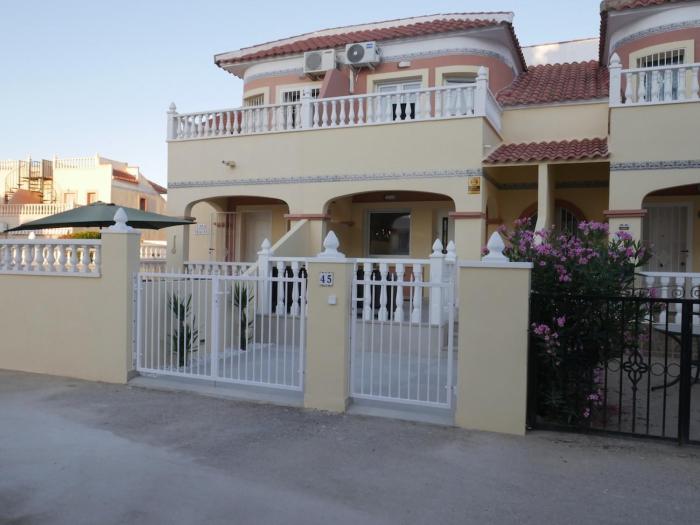 La Zenia, La Casa Sylvia