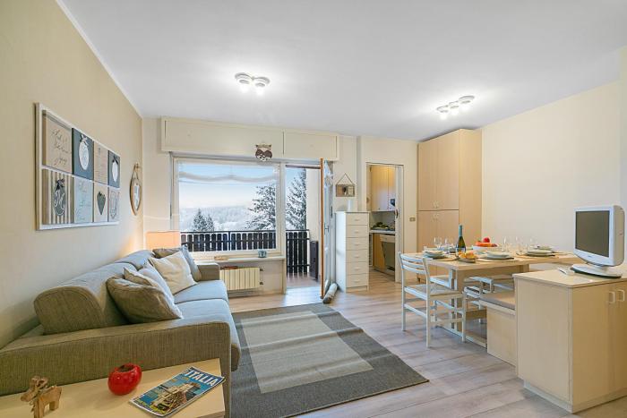 Home Cotolivier 59 with Balcony & Parking - Happy Rentals